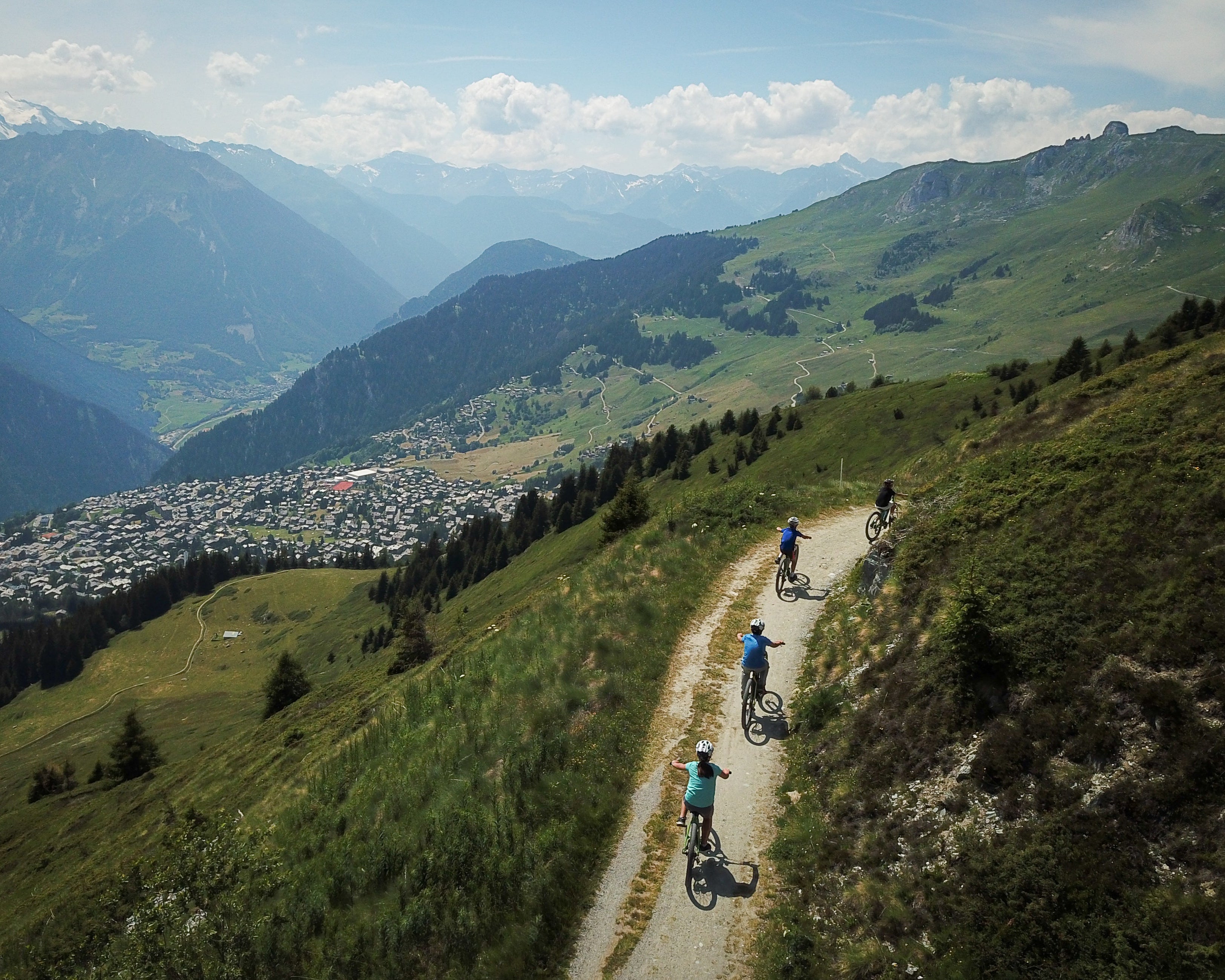 Les Elfes International Summer Camps - Verbier, Switzerland